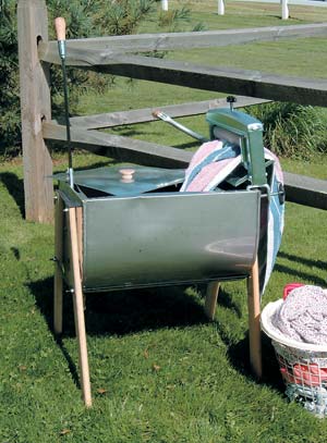 Reader Michele Marlowe wrote to us about the James Hand Washer, a hand-powered washing machine.